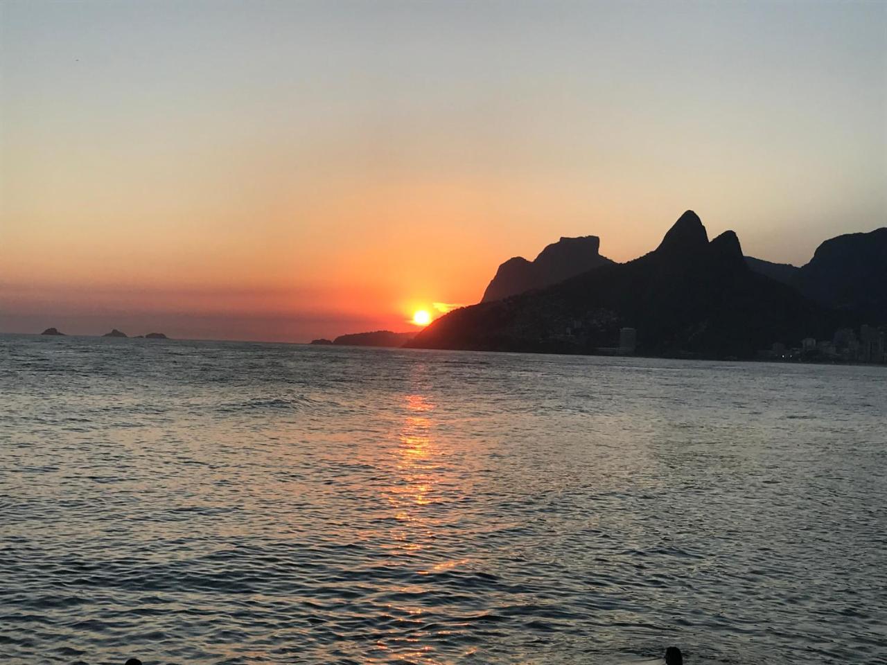 Copa Beach Home - Copacabana Posto 4 Quadra Da Praia Rio de Janeiro Exteriör bild